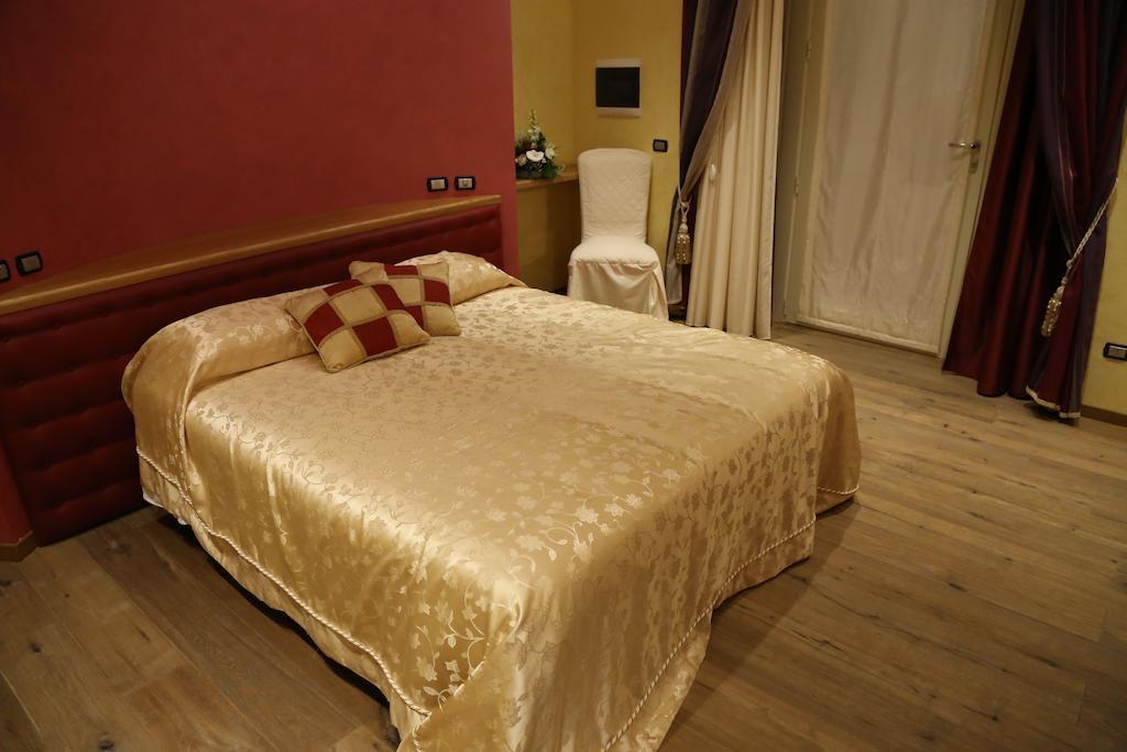 Maison Reale Bed and Breakfast Foggia Buitenkant foto